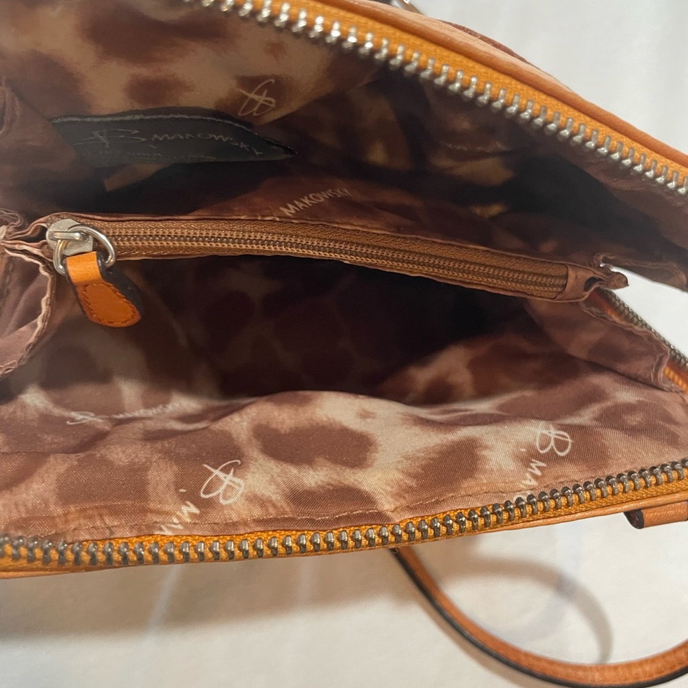 B Makowsky Mustard Yellow Leather Crossbody Bag with Turn-Lock Closure - Picture 6 of 9